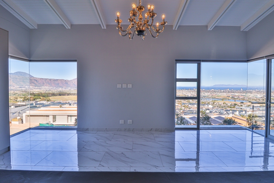 To Let 5 Bedroom Property for Rent in Fairhaven Country Estate Western Cape
